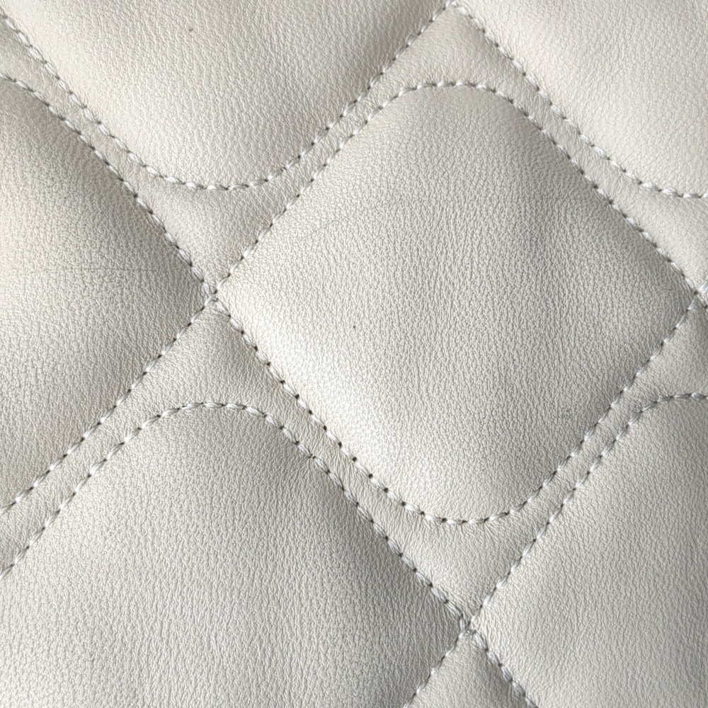 Marc Jacobs Mini Quilted Bag - Picture 7 of 16